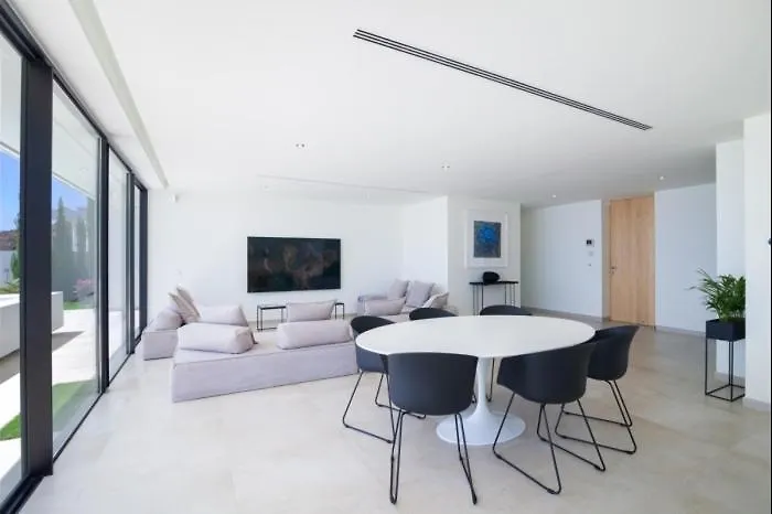 Aqualeo * Адехе