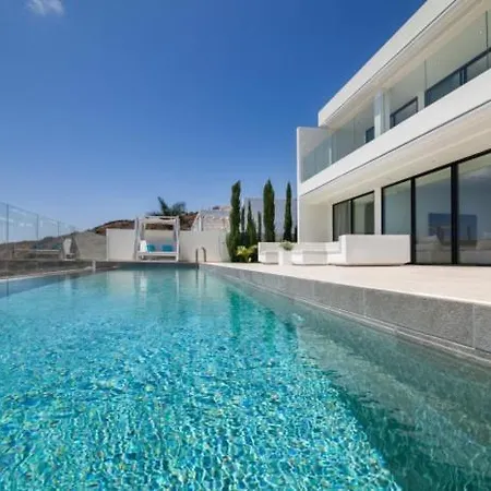 Villa Aqualeo
